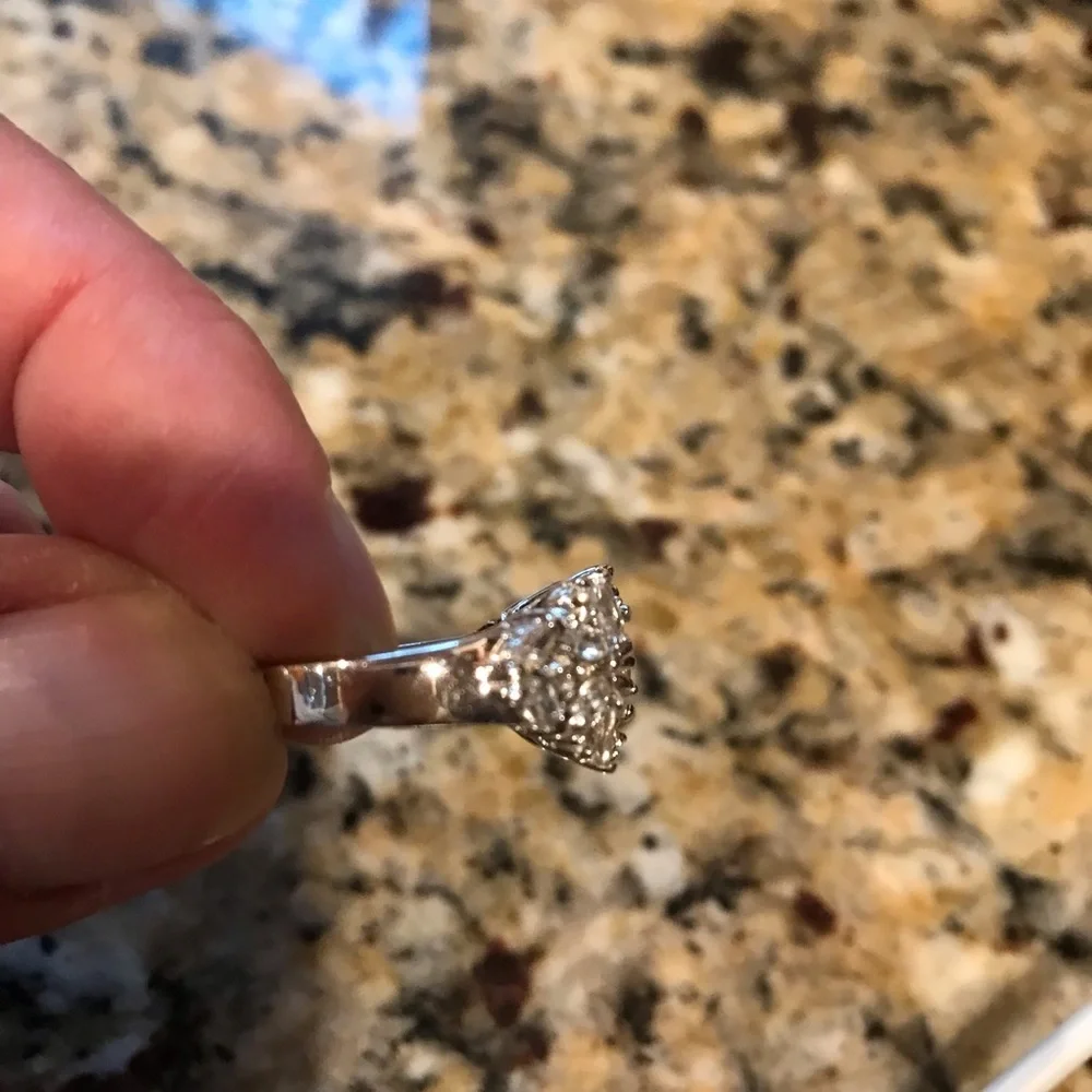 💍Cluster Faux Diamond Ring